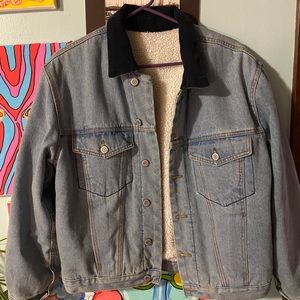 Sherpa lined Jean jacket with corduroy collar